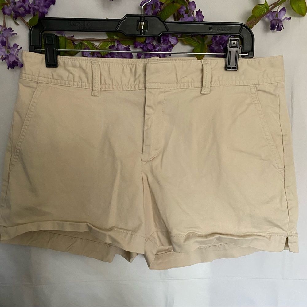 Gap Anchorage cream soft shorts